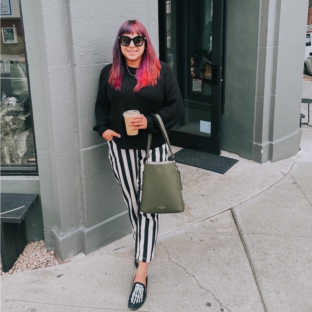 🖤💀 Black and White pinstripe pants 💀🖤